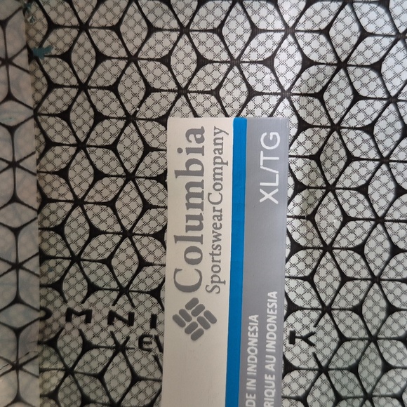 Columbia Omni-techTeal Hooded Rain Jacket with Neon Yellow Zipper - Picture 4 of 6